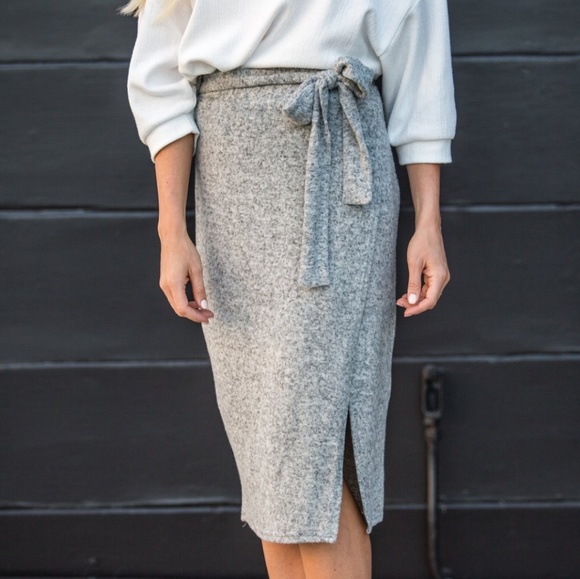 Amaryllis Tie Wrap Skirt- Grey - Picture 2 of 2